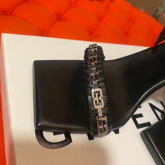 Givenchy G Woven Sandals - Picture 6 of 12